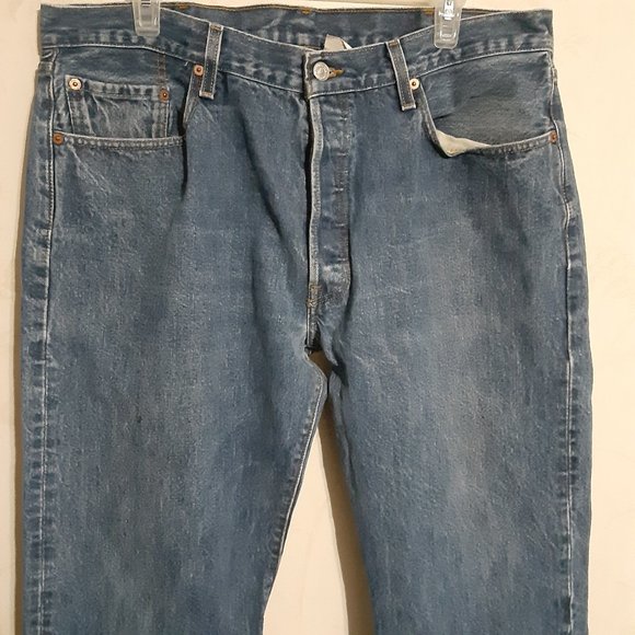 Vintage Men's Levi's Button Fly 501 XX Jeans in Size 38x32 - Picture 5 of 8